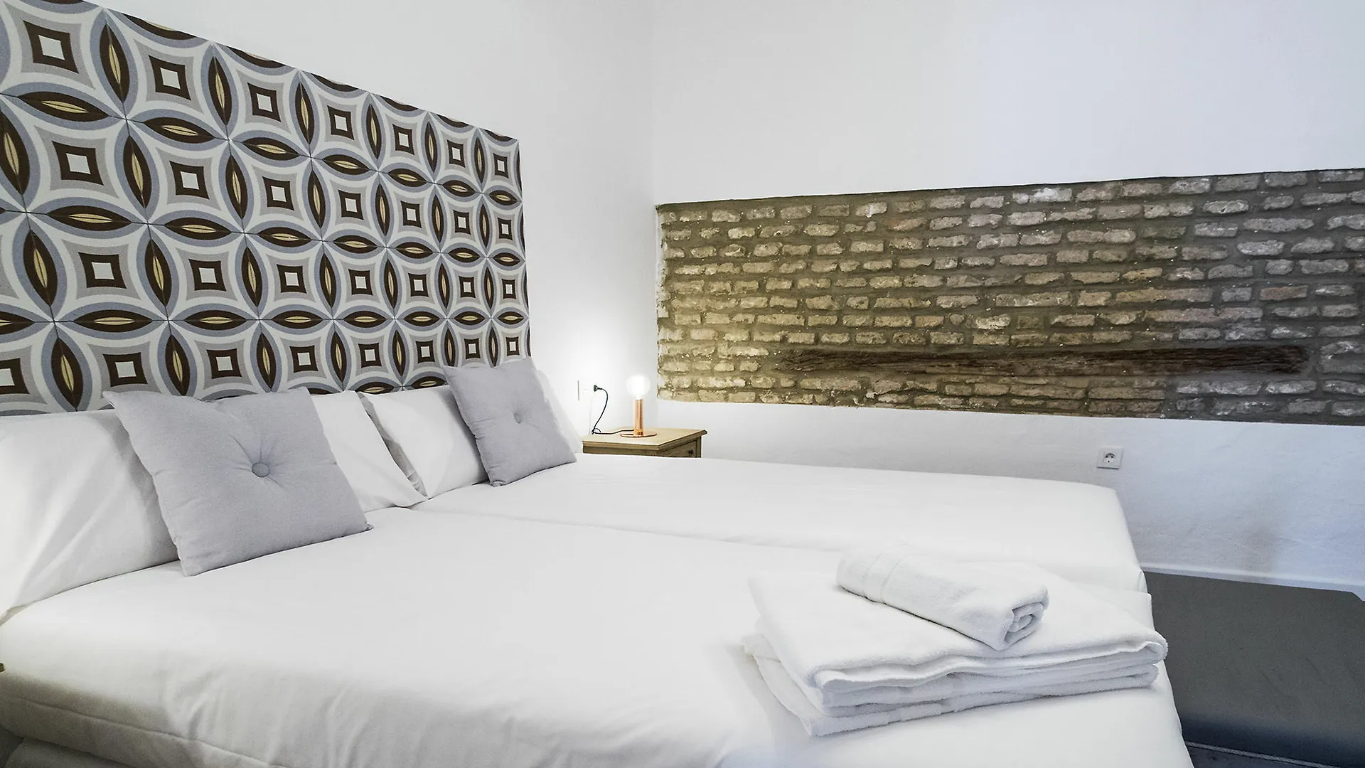 Selecta Apartments Los Venerables Seville Spain